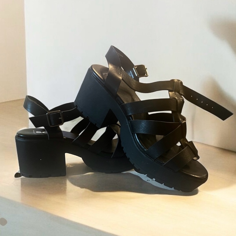NEW Chunky Black Strappy Platform Sandals 8.5 W